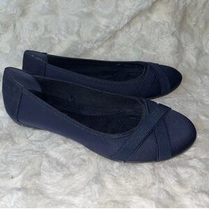 New Navy Blue Flats US size 7.5